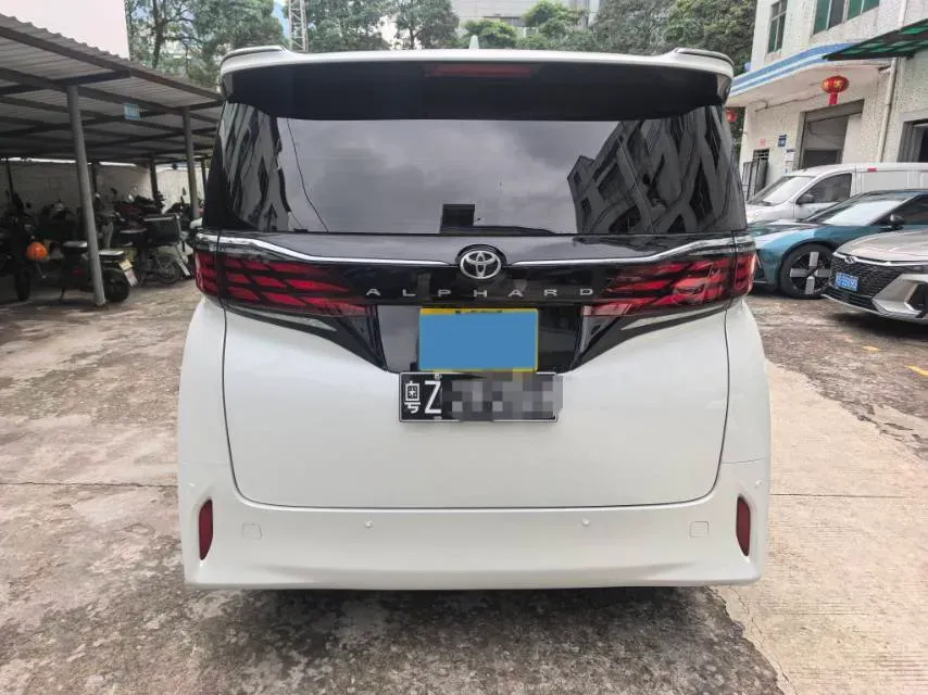 2025 Toyota Alphard 2.5L 190HP L4 E-CVT Hybrid,autocango,china used car exporter,china ev exporter,chinese used car exporter,chinese used ev exporter