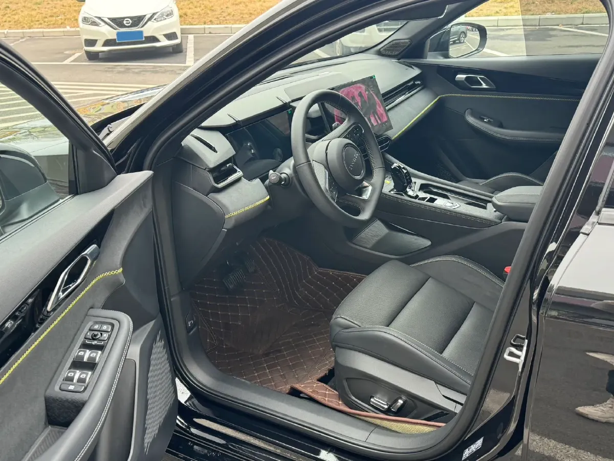 2023 MAXUS G50 1.5T 181HP L4 7DCT,autocango,china used car exporter,china ev exporter,chinese used car exporter,chinese used ev exporter