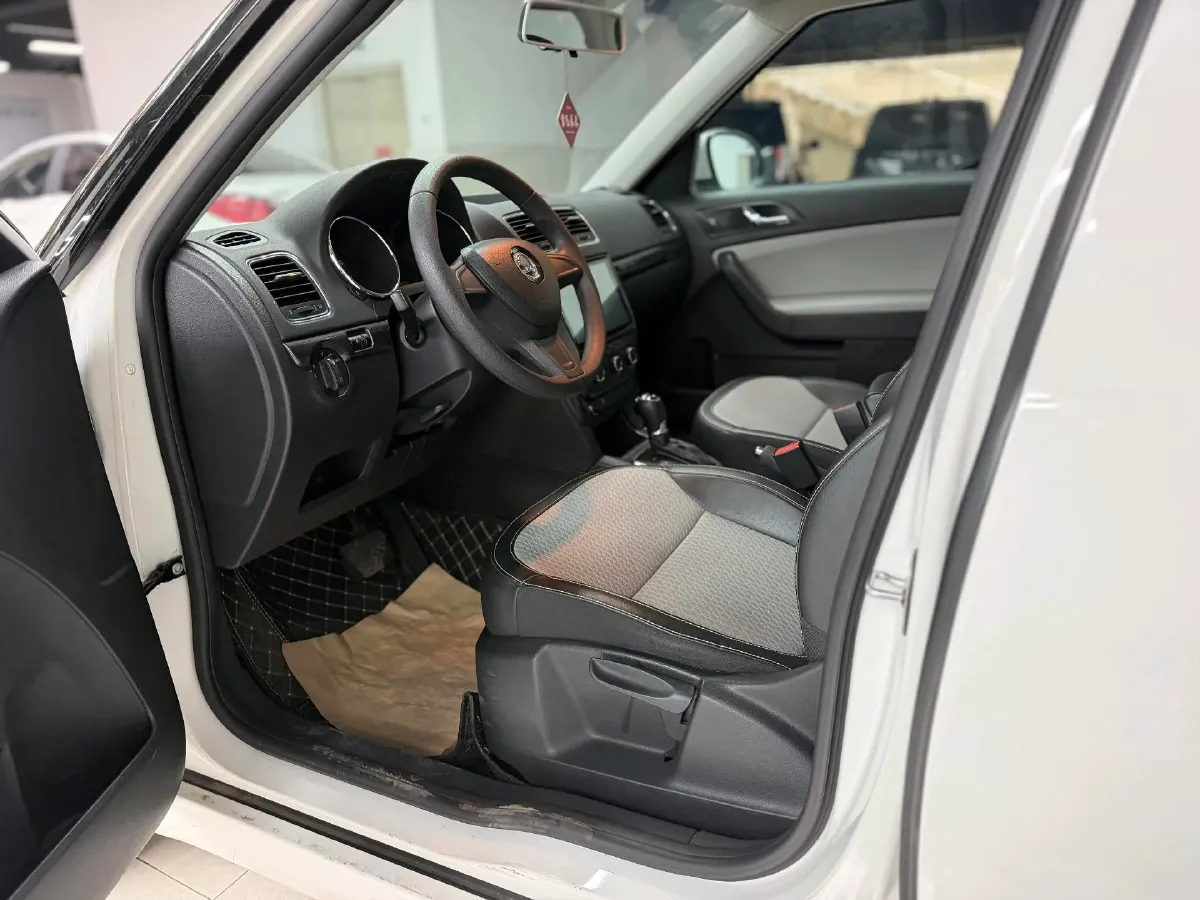 2017 Skoda Yeti 1.4T 150HP L4 7DCT,autocango,china used car exporter,china ev exporter,chinese used car exporter,chinese used ev exporter