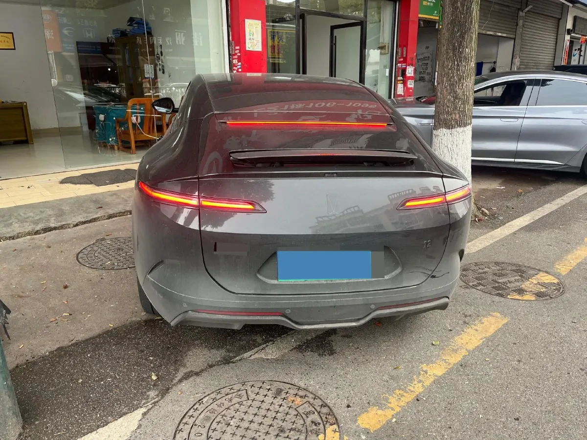 2025 Avatr 12 1.5T 156HP L4 REEV,autocango,china used car exporter,china ev exporter,chinese used car exporter,chinese used ev exporter