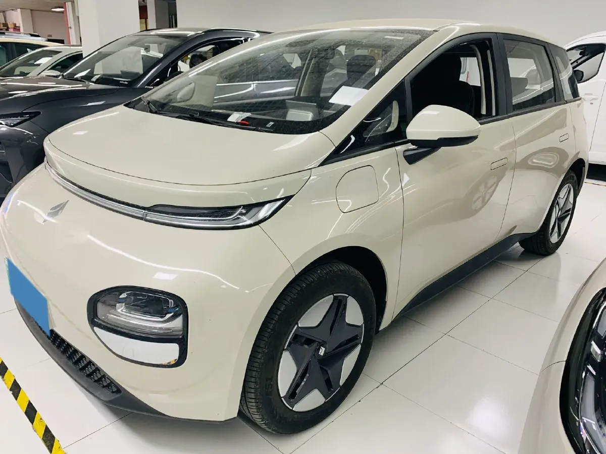 2023 BaoJun Cloud BEV 37.9KWH,autocango,china used car exporter,china ev exporter,chinese used car exporter,chinese used ev exporter