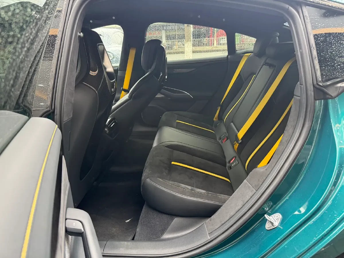 2025 MI SU7 Ultra BEV 93.7KWH,autocango,china used car exporter,china ev exporter,chinese used car exporter,chinese used ev exporter