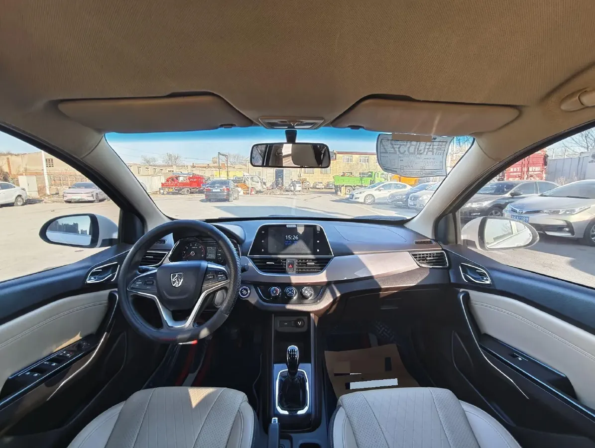 2017 BaoJun 310W 1.5L 105HP L4 6MT,autocango,china used car exporter,china ev exporter,chinese used car exporter,chinese used ev exporter