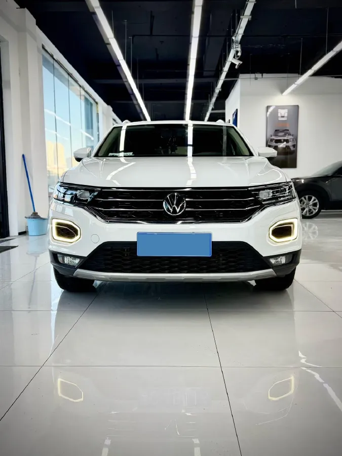 2021 Volkswagen T-Roc 1.4T 150HP L4 7DCT,autocango,china used car exporter,china ev exporter,chinese used car exporter,chinese used ev exporter