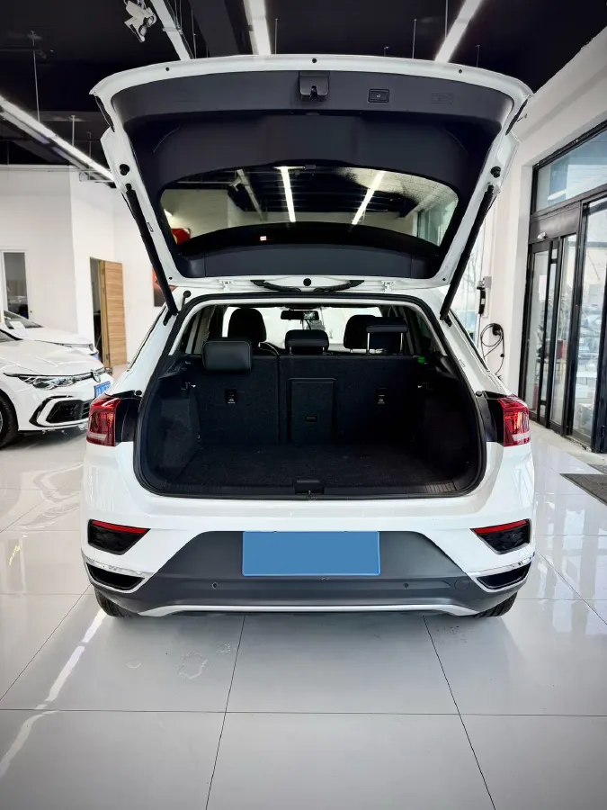 2021 Volkswagen T-Roc 1.4T 150HP L4 7DCT,autocango,china used car exporter,china ev exporter,chinese used car exporter,chinese used ev exporter