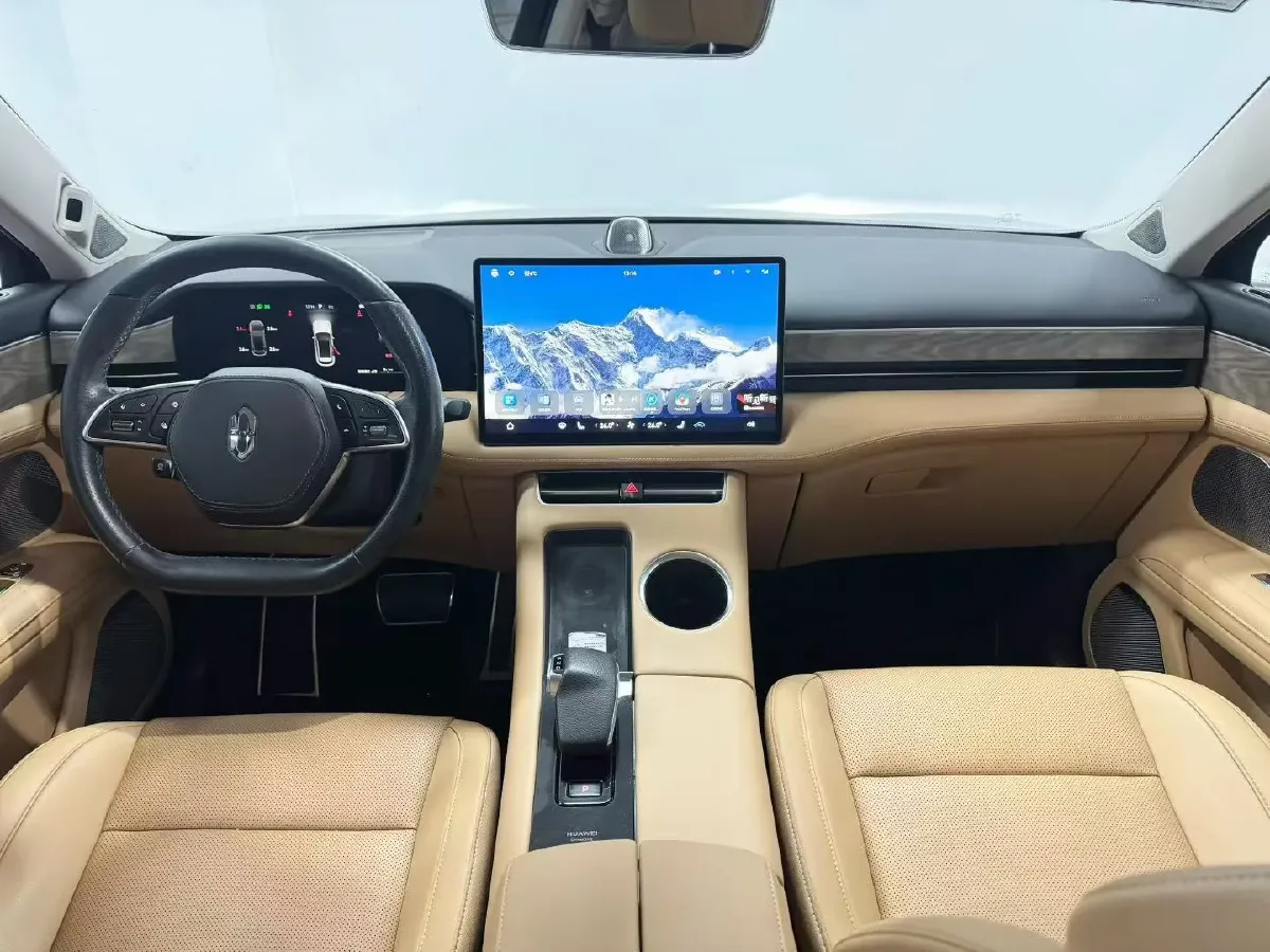 2022 Isuzu Mu-X 2.0T 220HP L4 8AT,autocango,china used car exporter,china ev exporter,chinese used car exporter,chinese used ev exporter