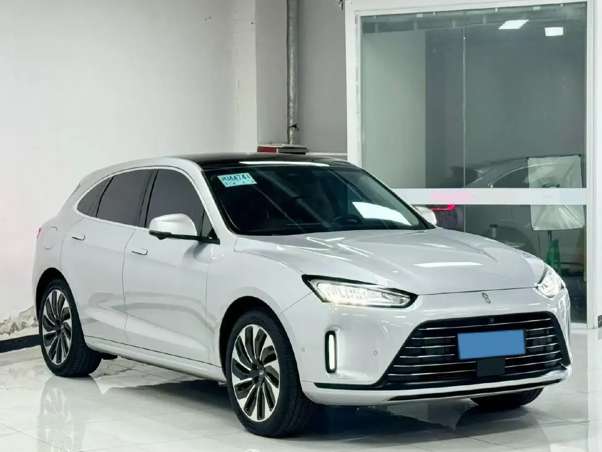 2022 Isuzu Mu-X 2.0T 220HP L4 8AT,autocango,china used car exporter,china ev exporter,chinese used car exporter,chinese used ev exporter