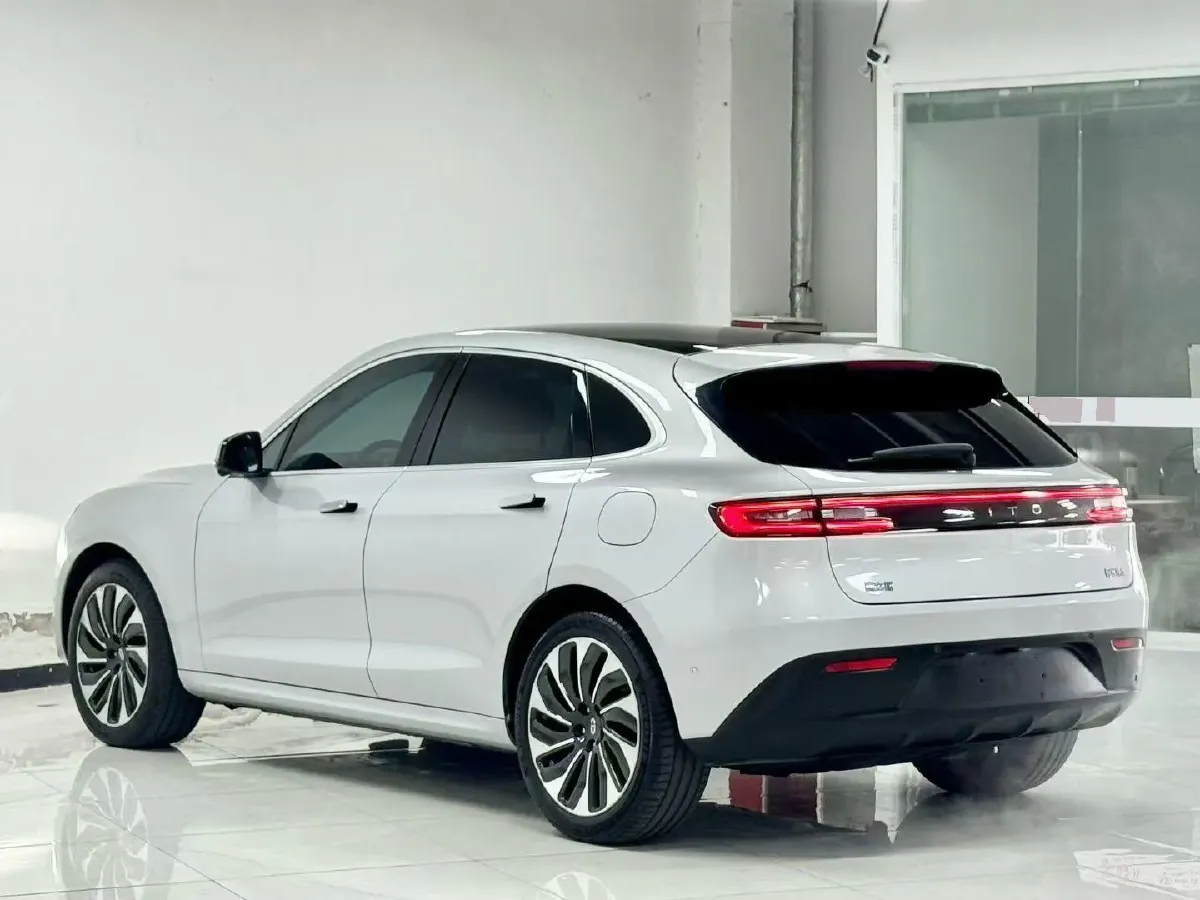 2022 Isuzu Mu-X 2.0T 220HP L4 8AT,autocango,china used car exporter,china ev exporter,chinese used car exporter,chinese used ev exporter