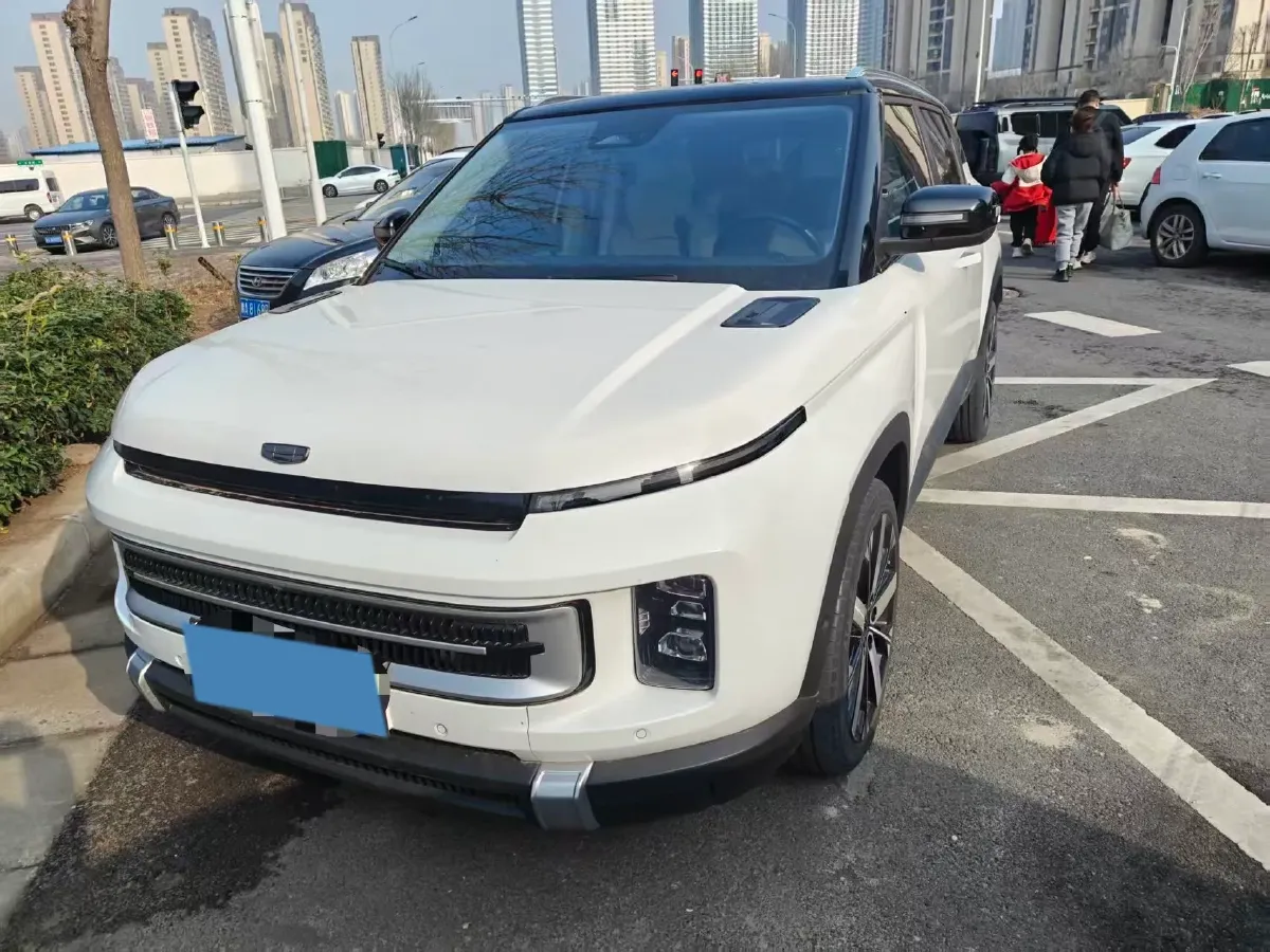 2023 Geely ICON 1.5T 181HP L4 7DCT,autocango,china used car exporter,china ev exporter,chinese used car exporter,chinese used ev exporter