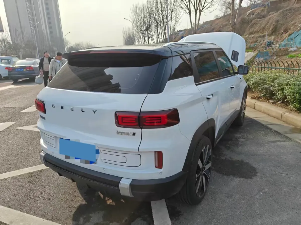 2023 Geely ICON 1.5T 181HP L4 7DCT,autocango,china used car exporter,china ev exporter,chinese used car exporter,chinese used ev exporter