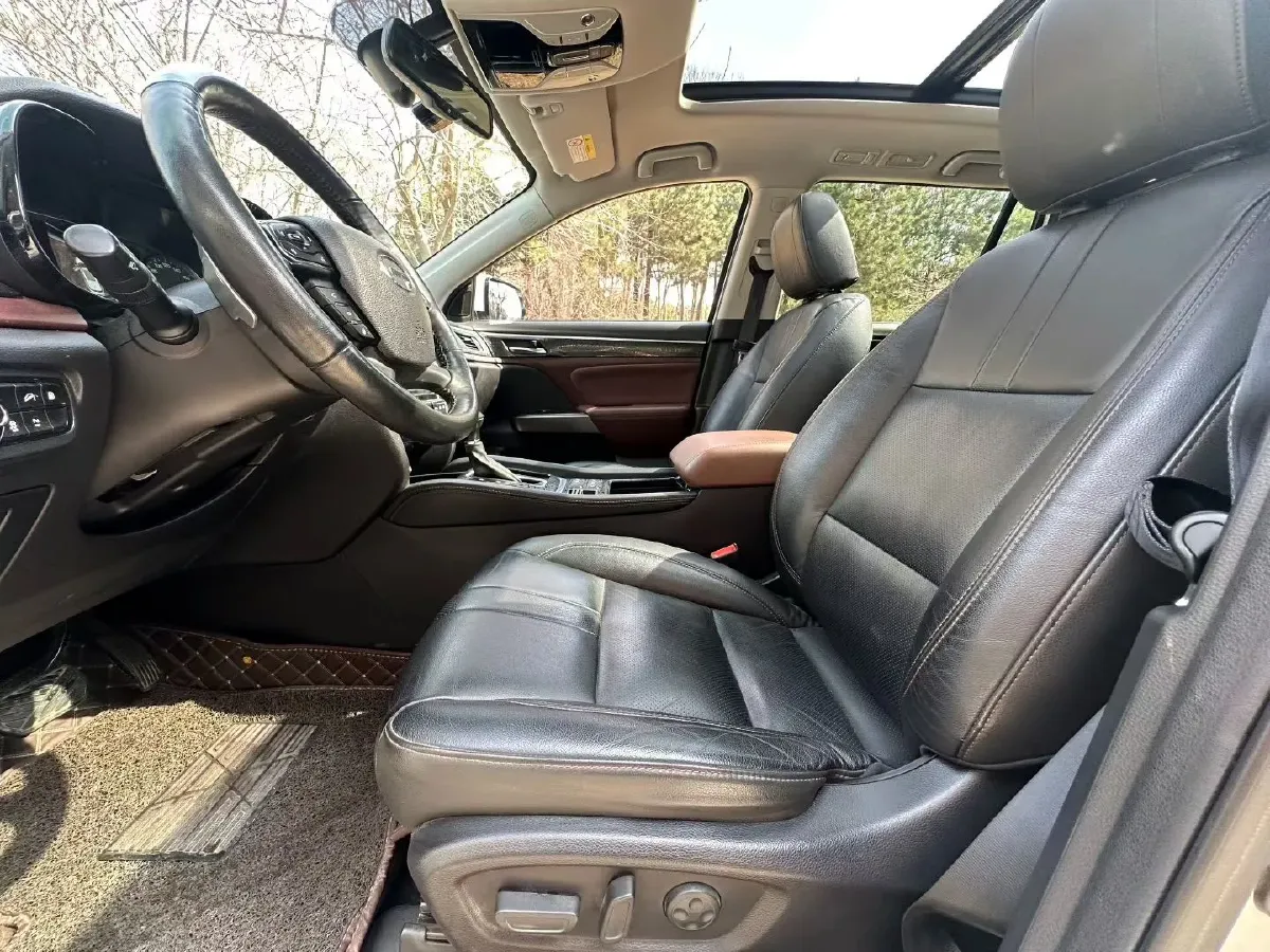 2017 GAC Trumpchi GS8 2.0T 201HP L4 6AT,autocango,china used car exporter,china ev exporter,chinese used car exporter,chinese used ev exporter