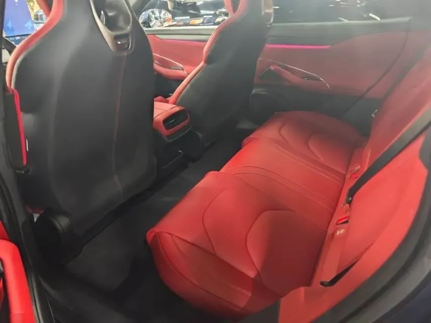 2024 MI SU7 BEV 101KWH,autocango,china used car exporter,china ev exporter,chinese used car exporter,chinese used ev exporter