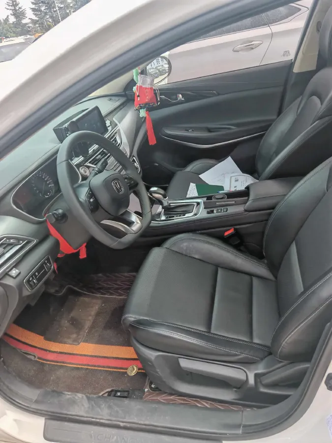 2020 ChangAn Raeton CC 1.5T 156HP L4 6AT,autocango,china used car exporter,china ev exporter,chinese used car exporter,chinese used ev exporter