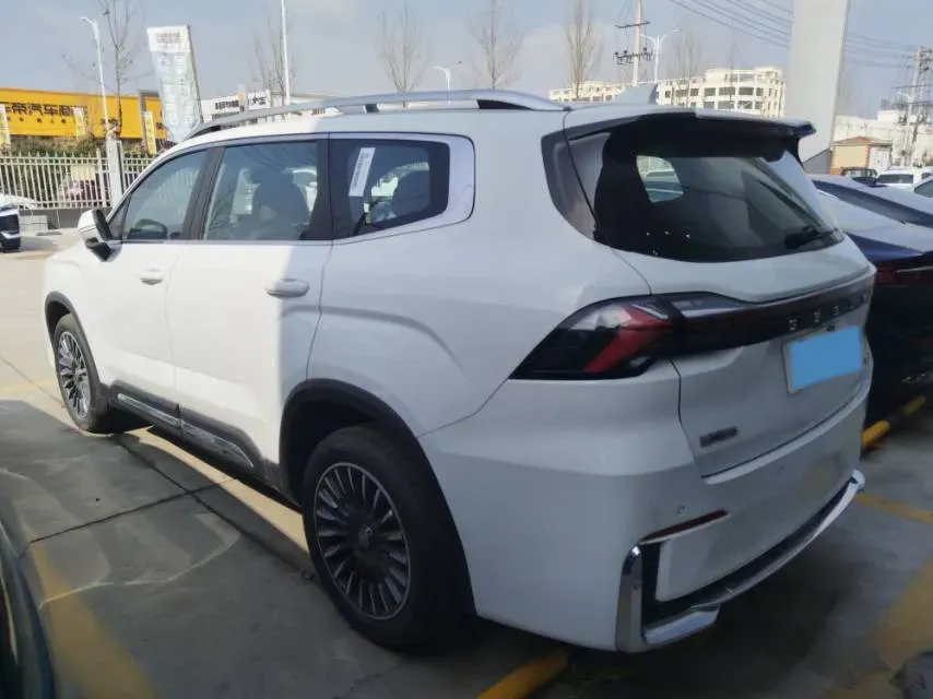 2025 Geely Okavango L 2.0T 218HP L4 7DCT,autocango,china used car exporter,china ev exporter,chinese used car exporter,chinese used ev exporter