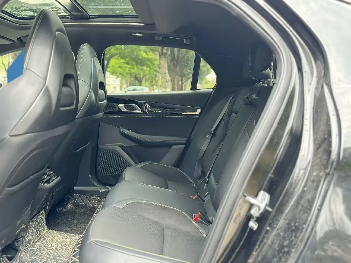 2025 LYNK&CO 03 1.5T 181HP L4 7DCT,autocango,china used car exporter,china ev exporter,chinese used car exporter,chinese used ev exporter