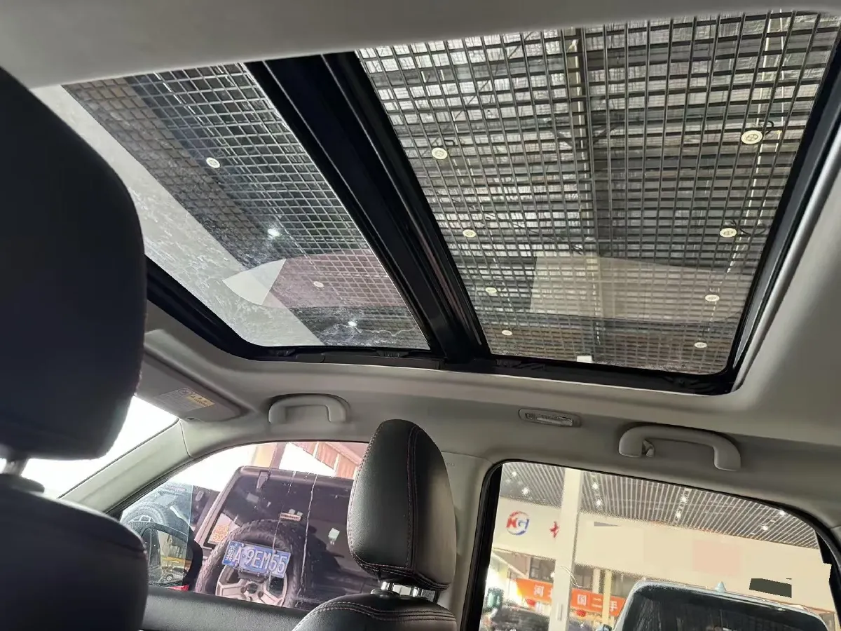 2016 Suzuki Vitara 1.4T 140HP L4 6AT,autocango,china used car exporter,china ev exporter,chinese used car exporter,chinese used ev exporter