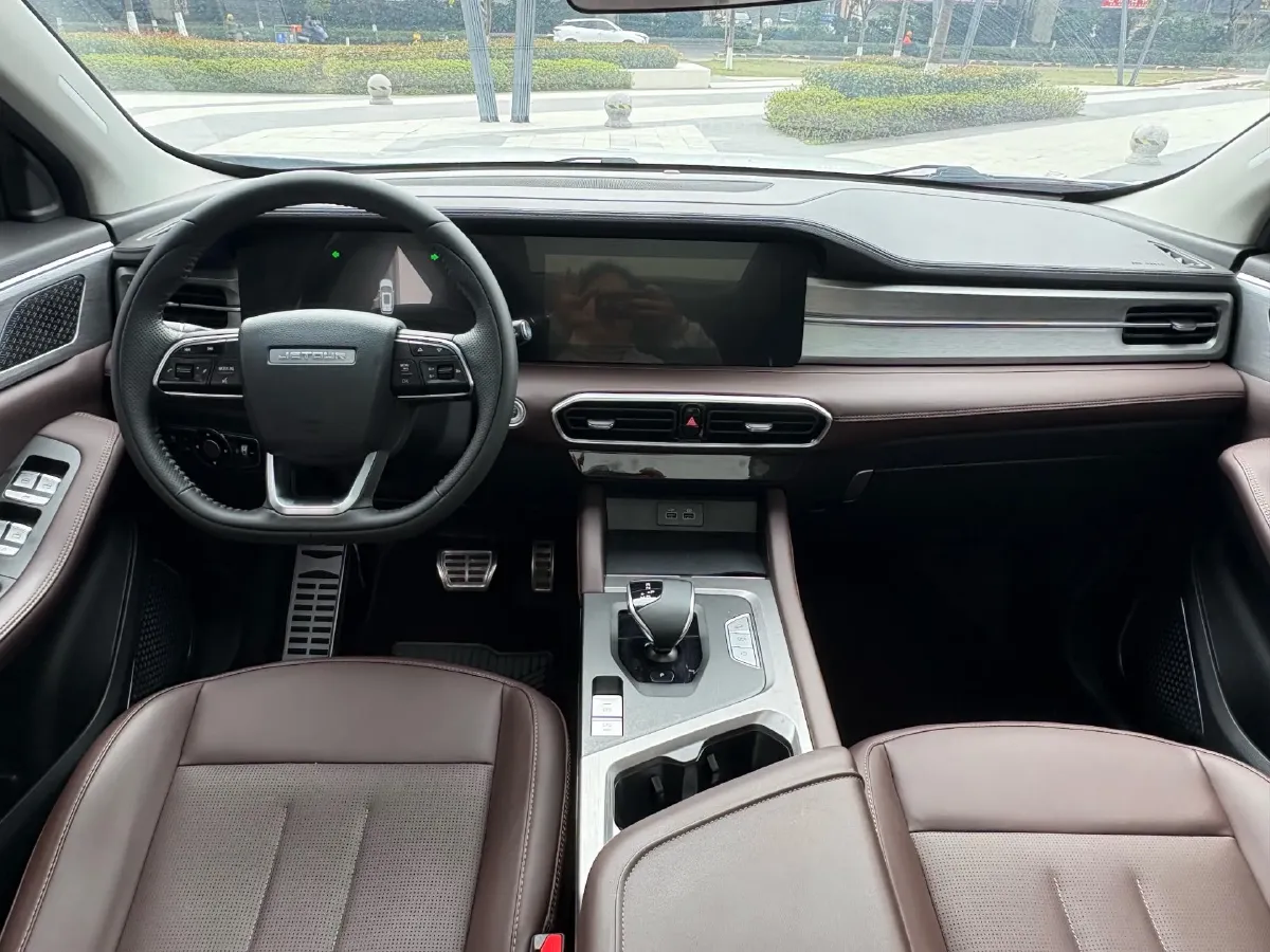 2023 Jetour X90 Plus 1.6T 197HP L4 7DCT,autocango,china used car exporter,china ev exporter,chinese used car exporter,chinese used ev exporter