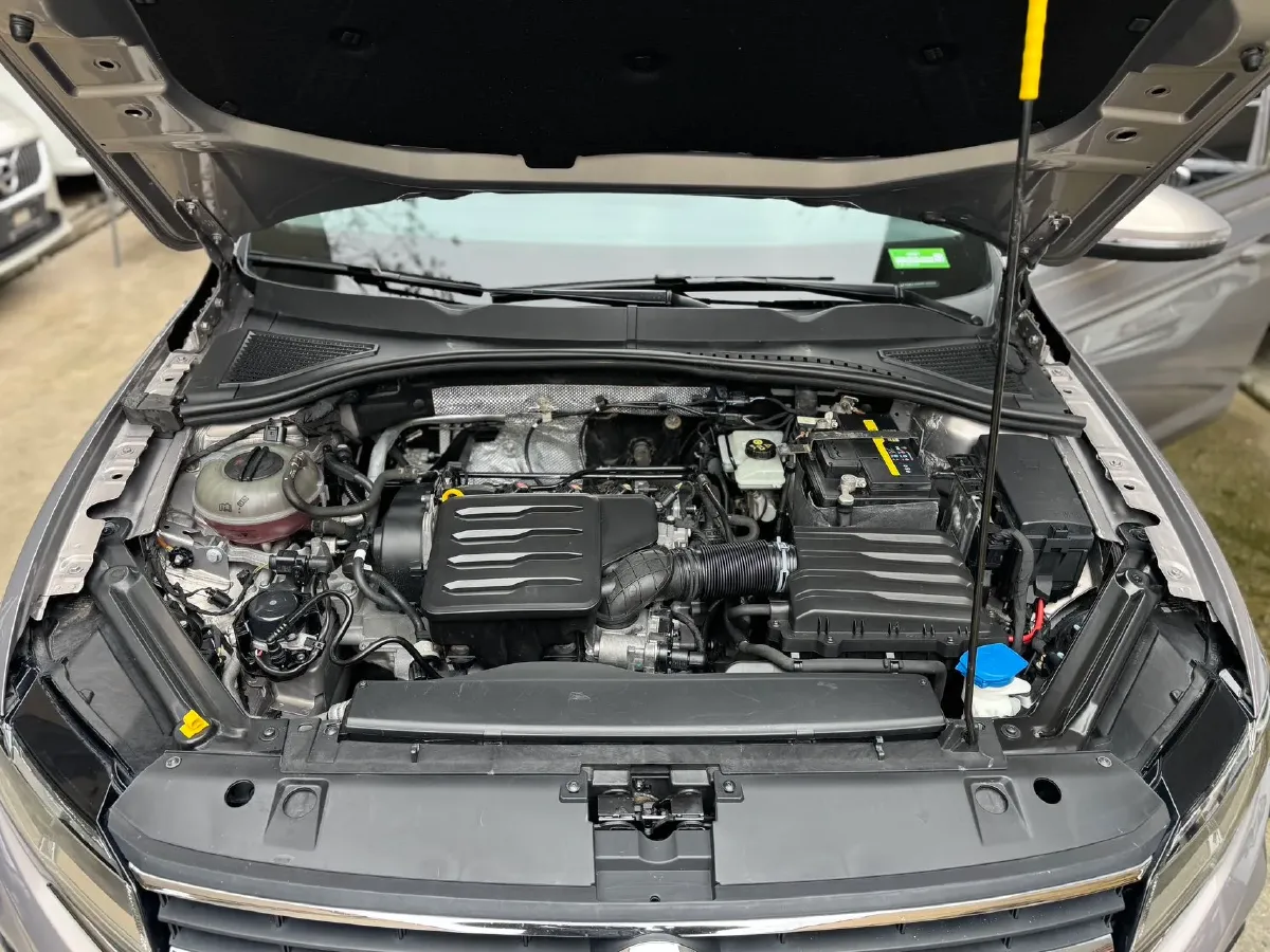 2019 Bestune T77 1.2T 143HP L4 7DCT,autocango,china used car exporter,china ev exporter,chinese used car exporter,chinese used ev exporter
