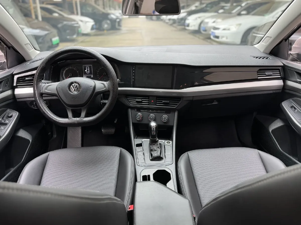 2019 Bestune T77 1.2T 143HP L4 7DCT,autocango,china used car exporter,china ev exporter,chinese used car exporter,chinese used ev exporter