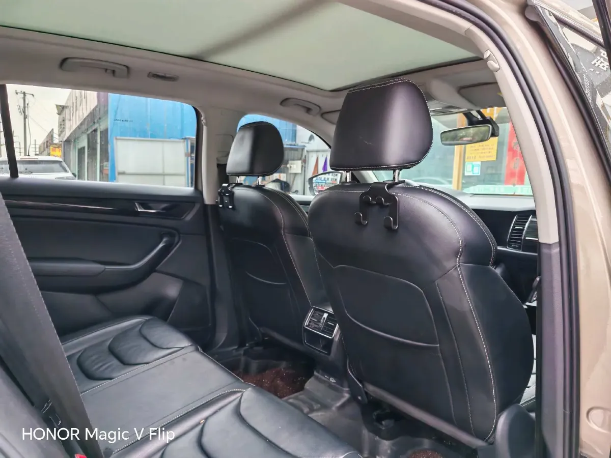 2021 Skoda Kodiak 2.0T 186HP L4 7DCT,autocango,china used car exporter,china ev exporter,chinese used car exporter,chinese used ev exporter