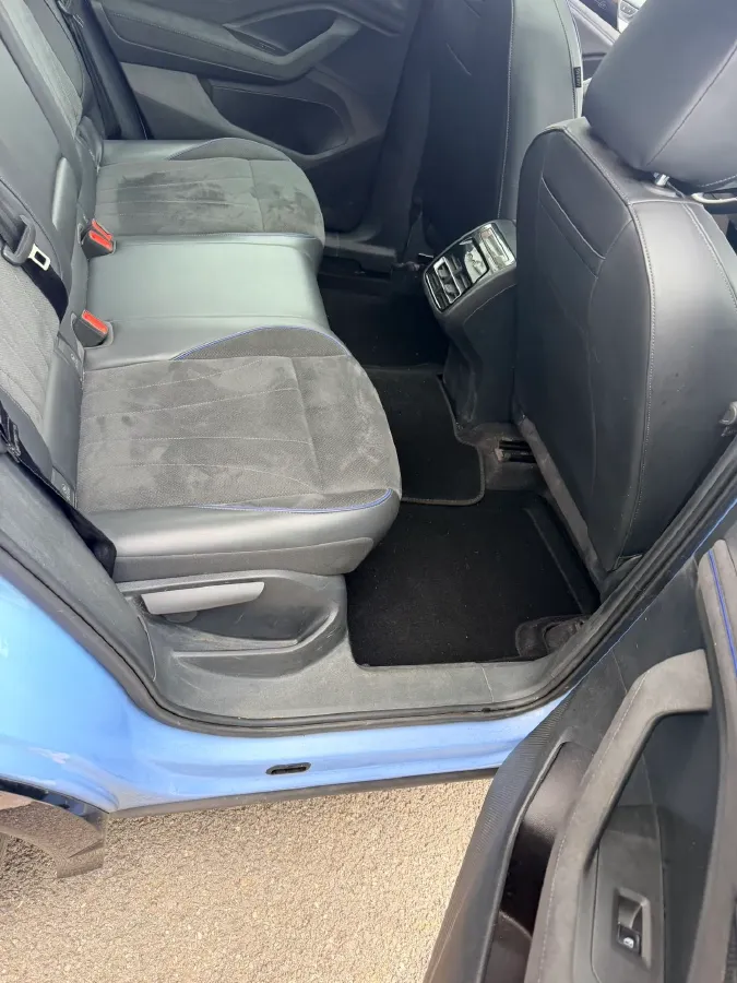 2024 Volkswagen Tiguan L 2.0T 220HP L4 7DCT,autocango,china used car exporter,china ev exporter,chinese used car exporter,chinese used ev exporter