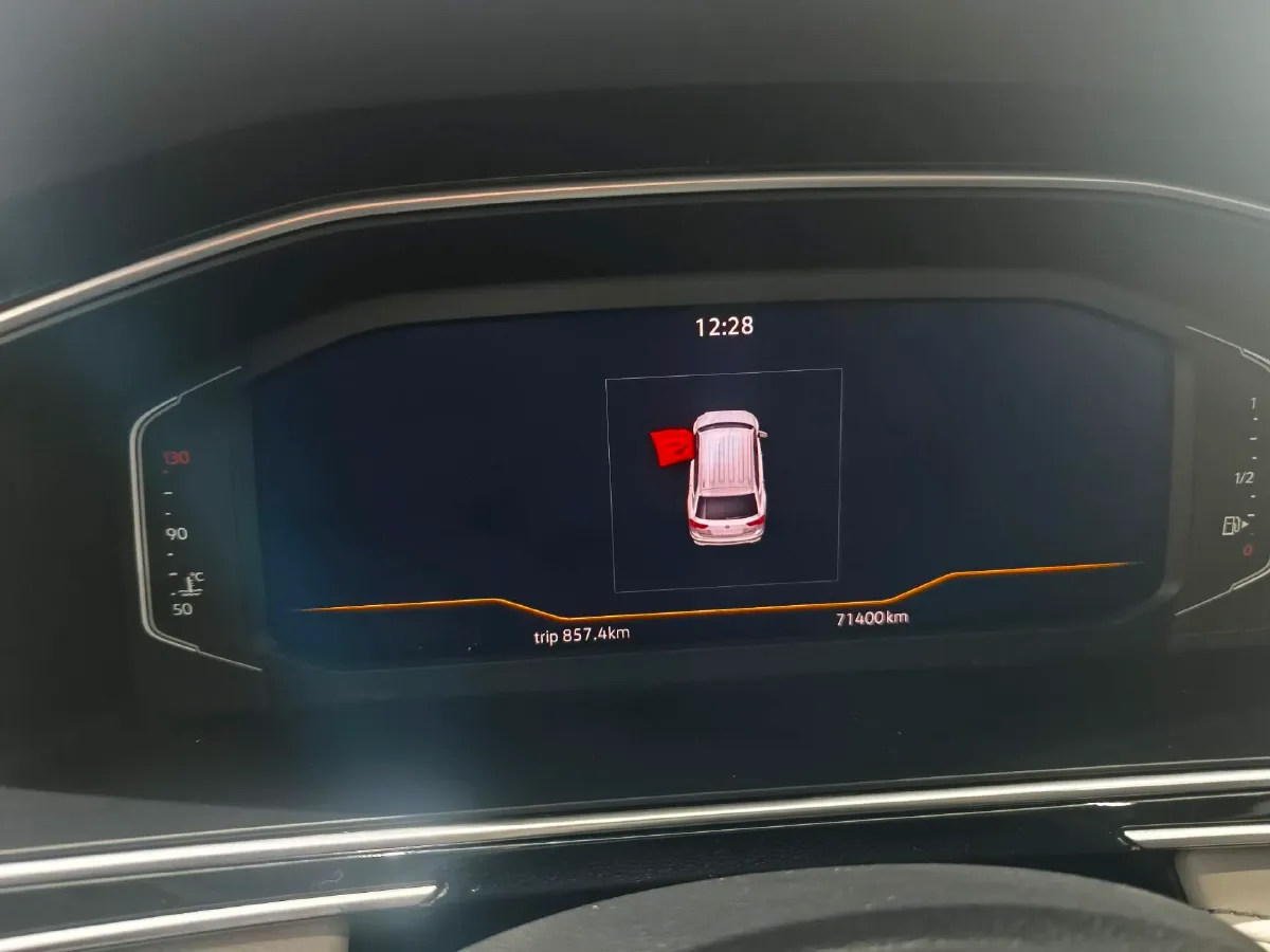 2023 Volkswagen Tiguan L 1.5T 160HP L4 7DCT,autocango,china used car exporter,china ev exporter,chinese used car exporter,chinese used ev exporter