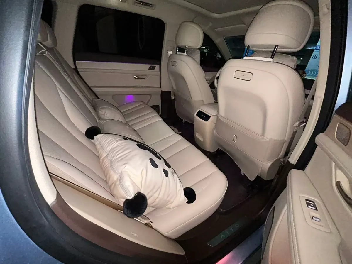 2024 AITO AITO M7 1.5T 152HP L4 REEV 38.5KWH,autocango,china used car exporter,china ev exporter,chinese used car exporter,chinese used ev exporter