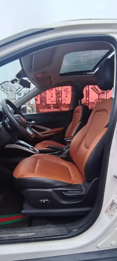 2018 BaoJun 530 1.5T 150HP L4 6DCT,autocango,china used car exporter,china ev exporter,chinese used car exporter,chinese used ev exporter