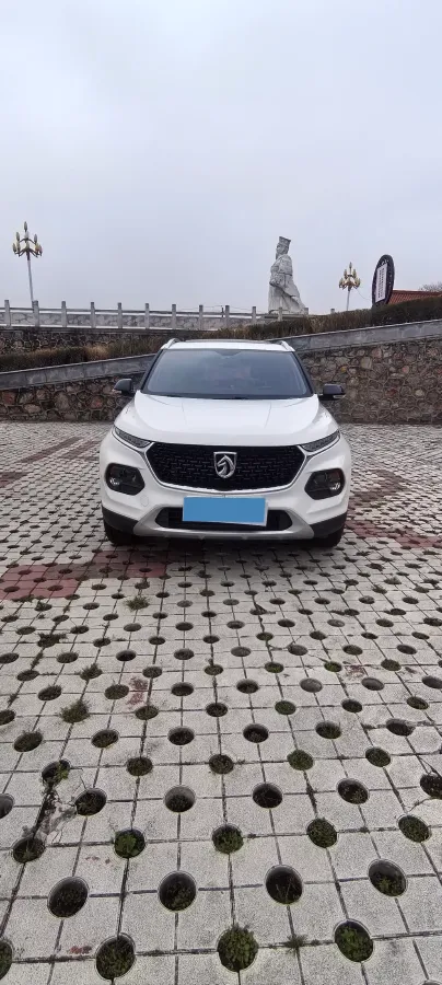 2018 BaoJun 530 1.5T 150HP L4 6DCT,autocango,china used car exporter,china ev exporter,chinese used car exporter,chinese used ev exporter