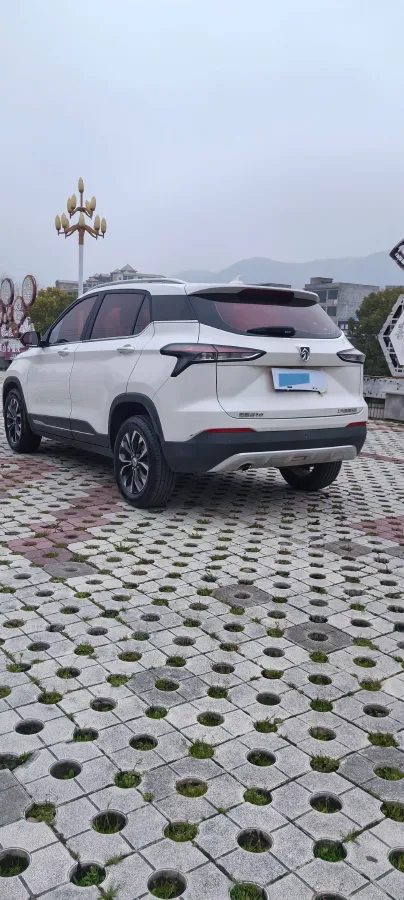 2018 BaoJun 530 1.5T 150HP L4 6DCT,autocango,china used car exporter,china ev exporter,chinese used car exporter,chinese used ev exporter