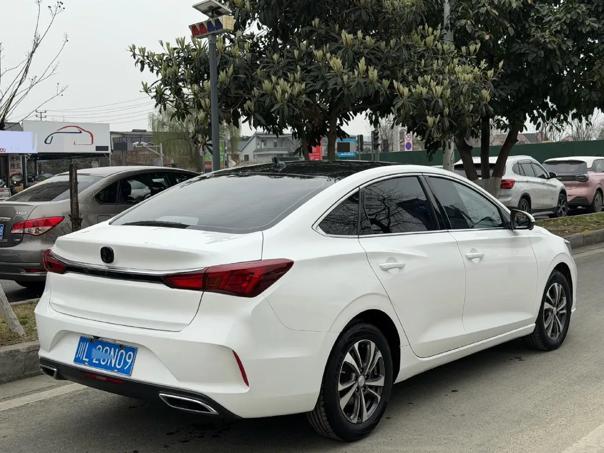 2021 ChangAn Eado 1.4T 160HP L4 7DCT,autocango,china used car exporter,china ev exporter,chinese used car exporter,chinese used ev exporter