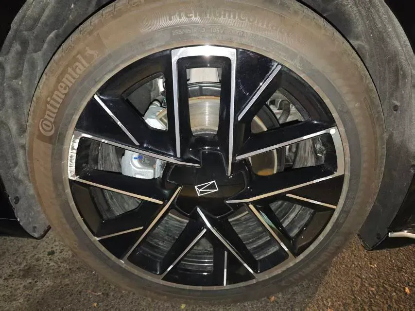 2025 Avatr 06 BEV,autocango,china used car exporter,china ev exporter,chinese used car exporter,chinese used ev exporter