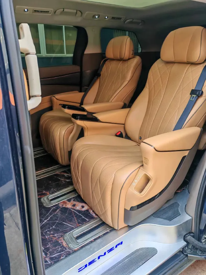 2022 Denza D9 1.5T 139HP L4 E-CVT PHEV 40.06KWH,autocango,china used car exporter,china ev exporter,chinese used car exporter,chinese used ev exporter