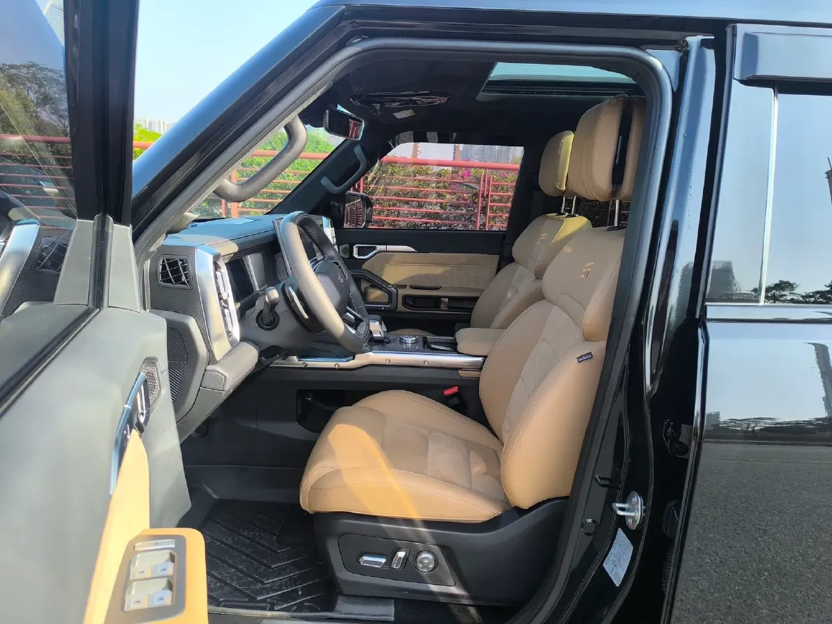 2023 Jetour Traveller 2.0T 254HP L4 7DCT,autocango,china used car exporter,china ev exporter,chinese used car exporter,chinese used ev exporter