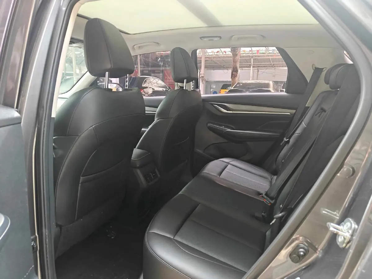 2021 ChangAn CS55 Plus 1.5T 180HP L4 7DCT,autocango,china used car exporter,china ev exporter,chinese used car exporter,chinese used ev exporter