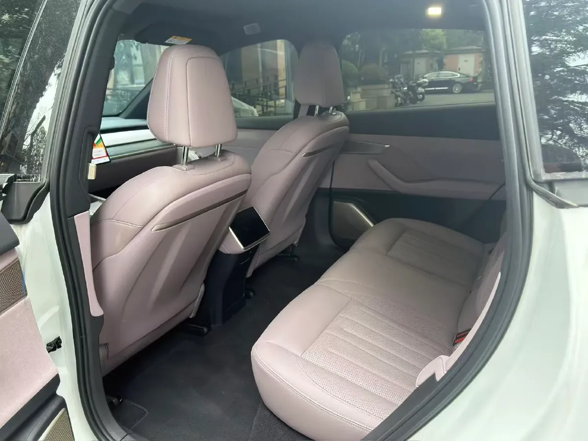 2024 ONVO L60 BEV 60KWH,autocango,china used car exporter,china ev exporter,chinese used car exporter,chinese used ev exporter