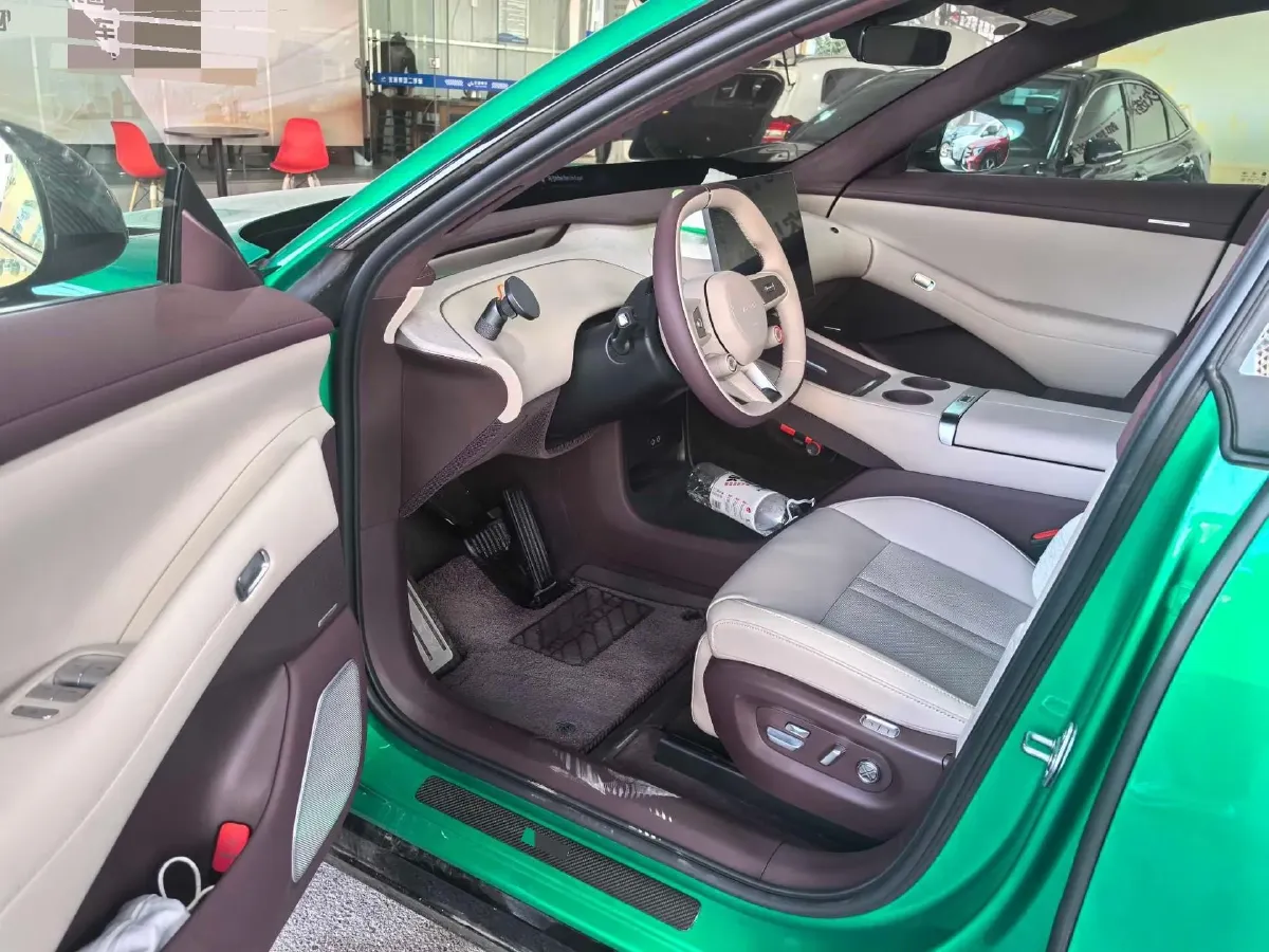 2025 MI YU7 BEV 101.7KWH,autocango,china used car exporter,china ev exporter,chinese used car exporter,chinese used ev exporter