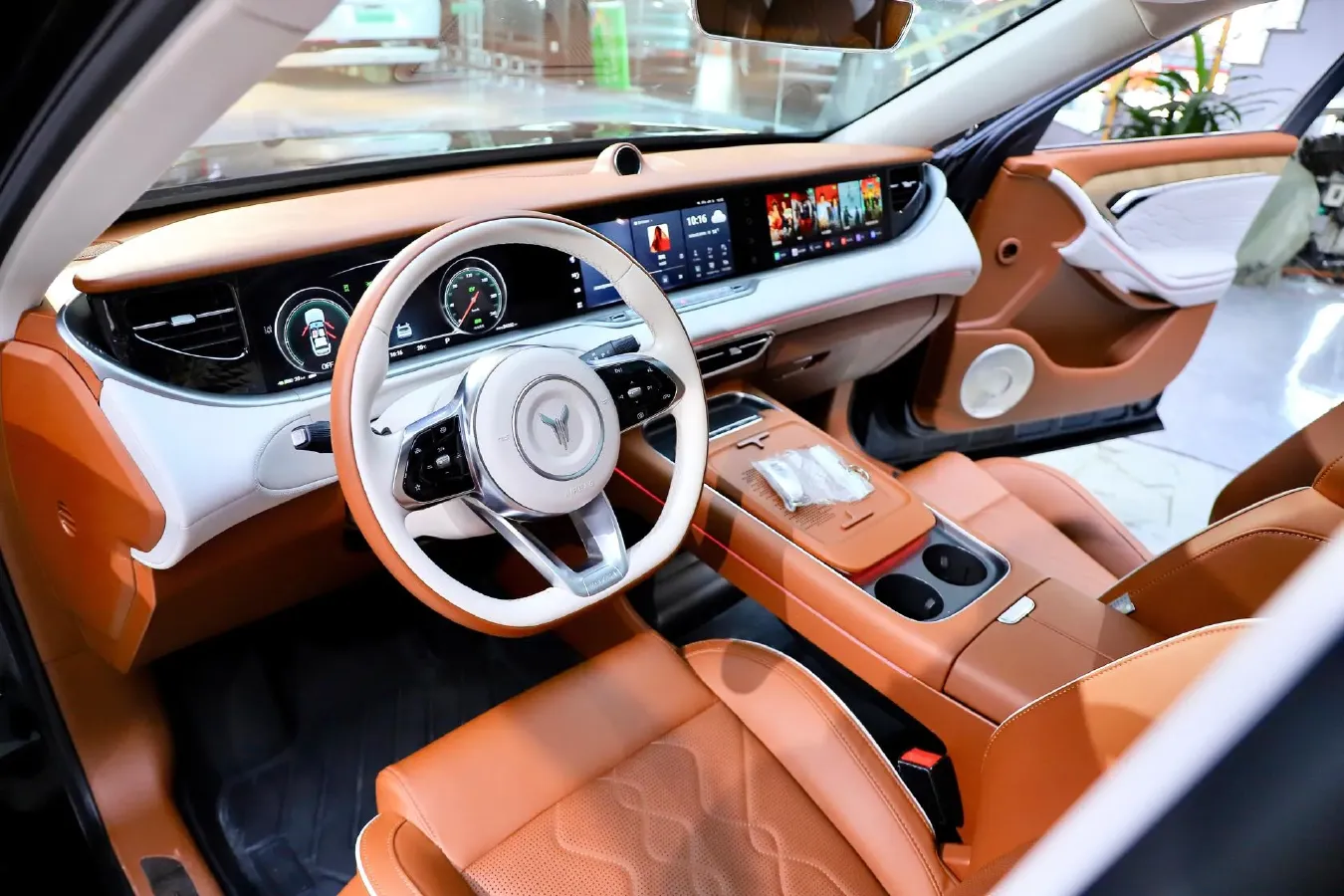 2024 Voyah FREE 1.5T 150HP L4 REEV 39.2KWH,autocango,china used car exporter,china ev exporter,chinese used car exporter,chinese used ev exporter