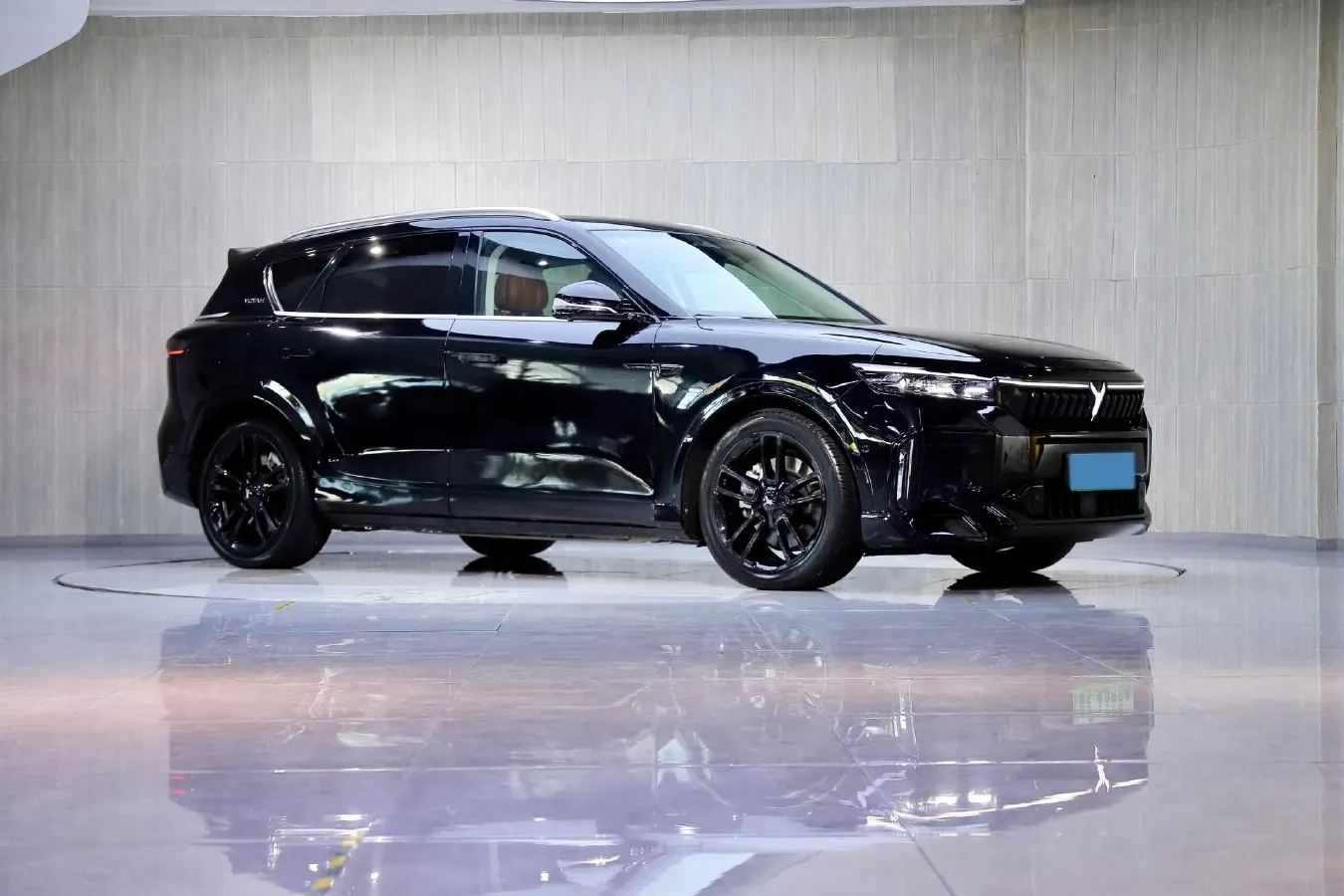 2024 Voyah FREE 1.5T 150HP L4 REEV 39.2KWH,autocango,china used car exporter,china ev exporter,chinese used car exporter,chinese used ev exporter