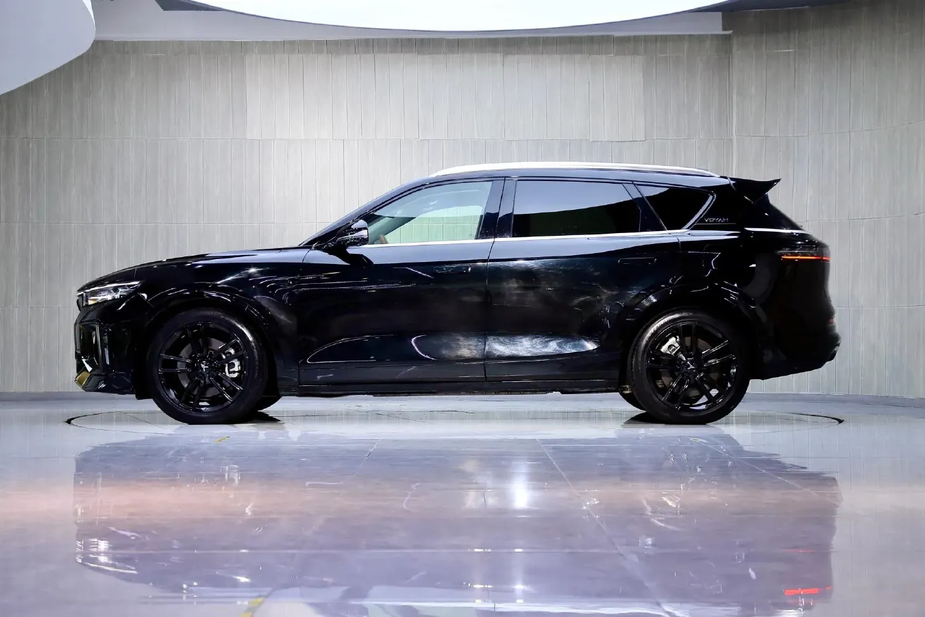 2024 Voyah FREE 1.5T 150HP L4 REEV 39.2KWH,autocango,china used car exporter,china ev exporter,chinese used car exporter,chinese used ev exporter