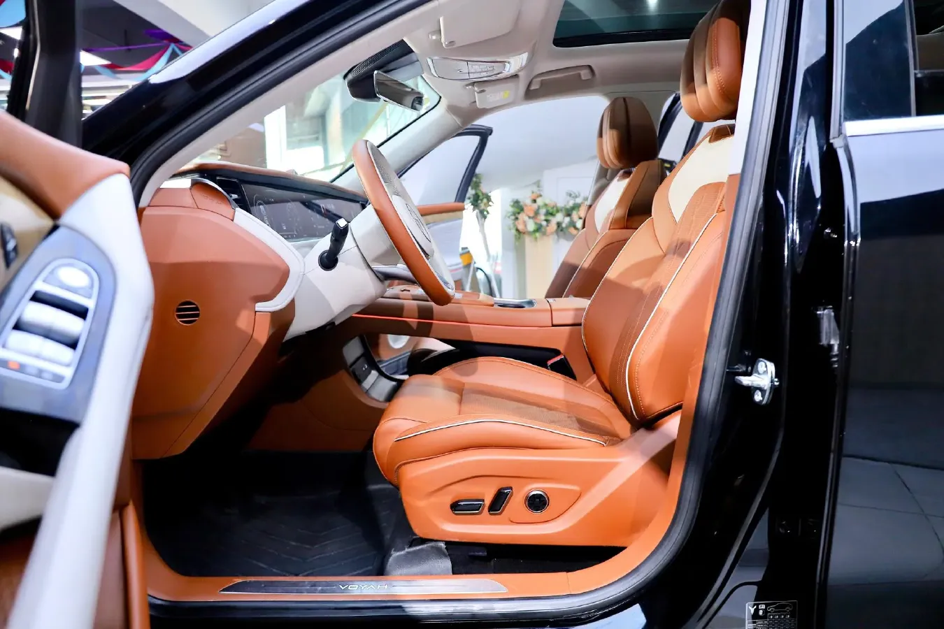 2024 Voyah FREE 1.5T 150HP L4 REEV 39.2KWH,autocango,china used car exporter,china ev exporter,chinese used car exporter,chinese used ev exporter