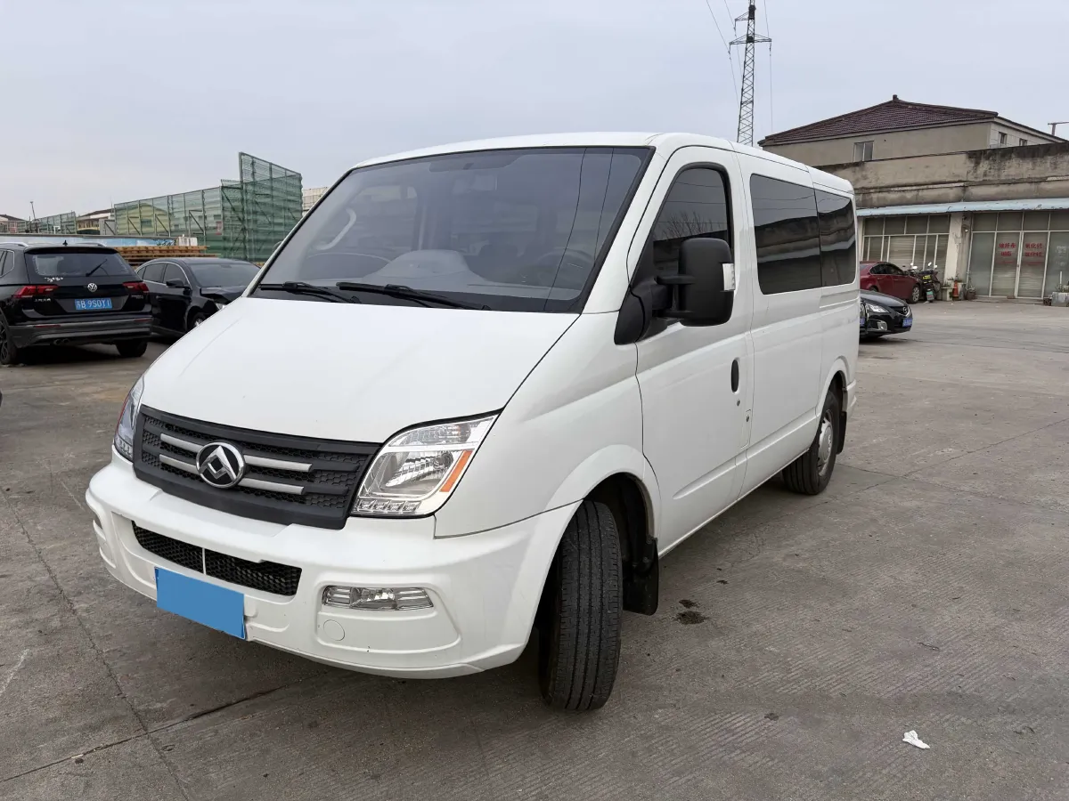 2021 MAXUS XinTu V80 2.0T 139HP L4 6MT,autocango,china used car exporter,china ev exporter,chinese used car exporter,chinese used ev exporter