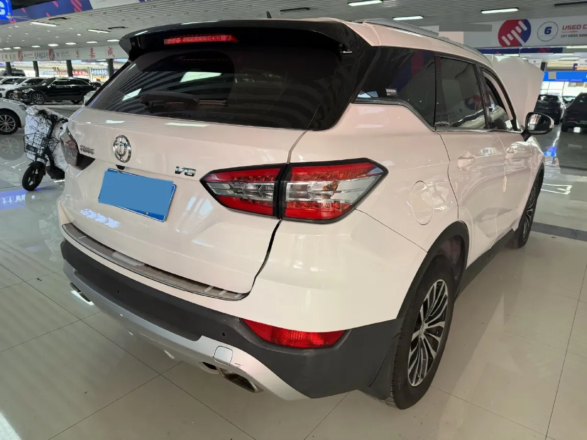 2018 Brilliance Auto V6 1.5T 150HP L4 7DCT,autocango,china used car exporter,china ev exporter,chinese used car exporter,chinese used ev exporter