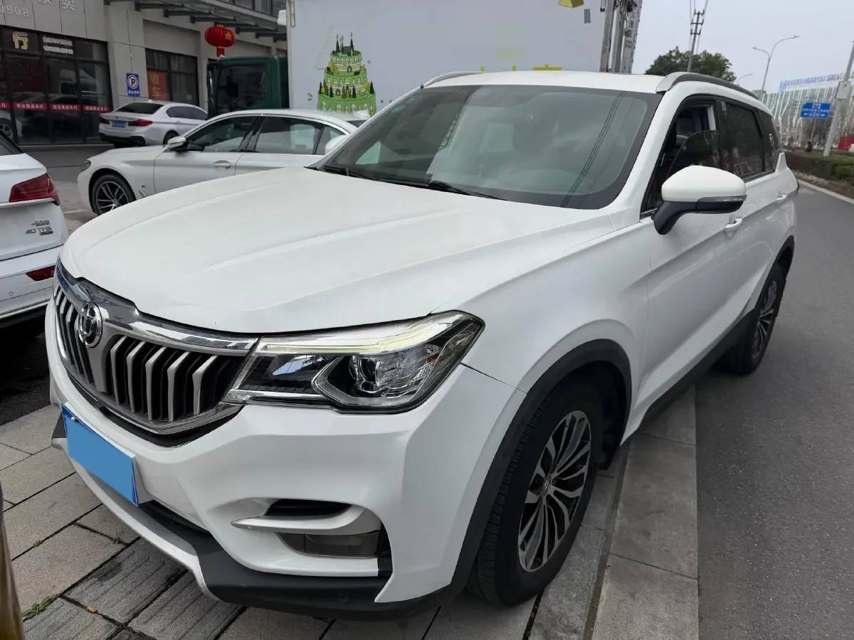 2018 Brilliance Auto V6 1.5T 150HP L4 7DCT,autocango,china used car exporter,china ev exporter,chinese used car exporter,chinese used ev exporter