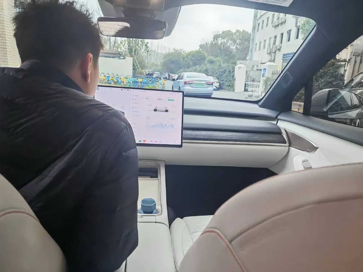 2024 ONVO L60 BEV 60KWH,autocango,china used car exporter,china ev exporter,chinese used car exporter,chinese used ev exporter