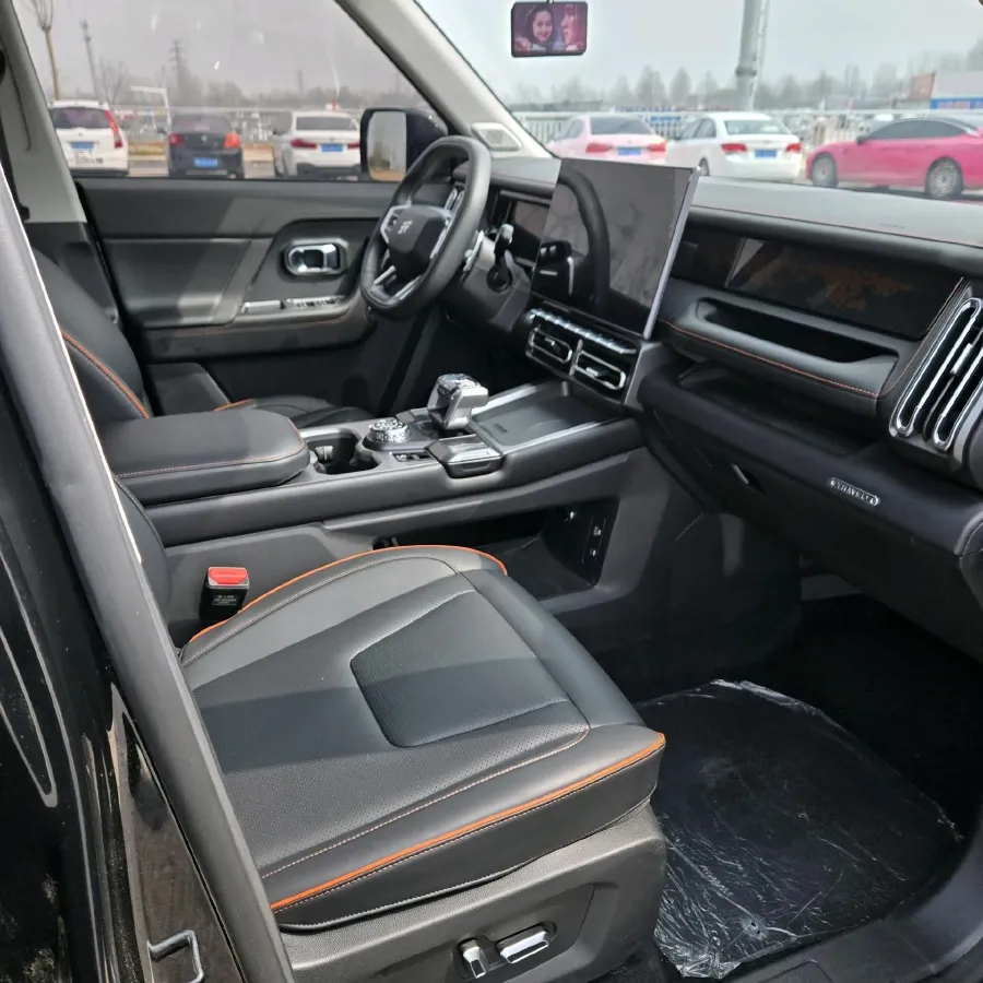 2025 Jetour Traveller 2.0T 254HP L4 7DCT,autocango,china used car exporter,china ev exporter,chinese used car exporter,chinese used ev exporter