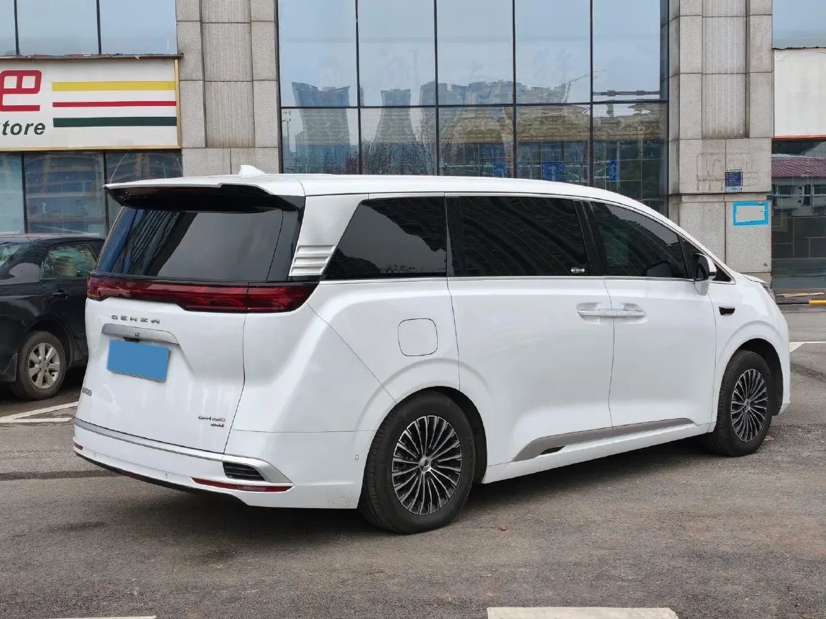 2025 Denza D9 1.5T 156HP L4 E-CVT PHEV 40KWH,autocango,china used car exporter,china ev exporter,chinese used car exporter,chinese used ev exporter