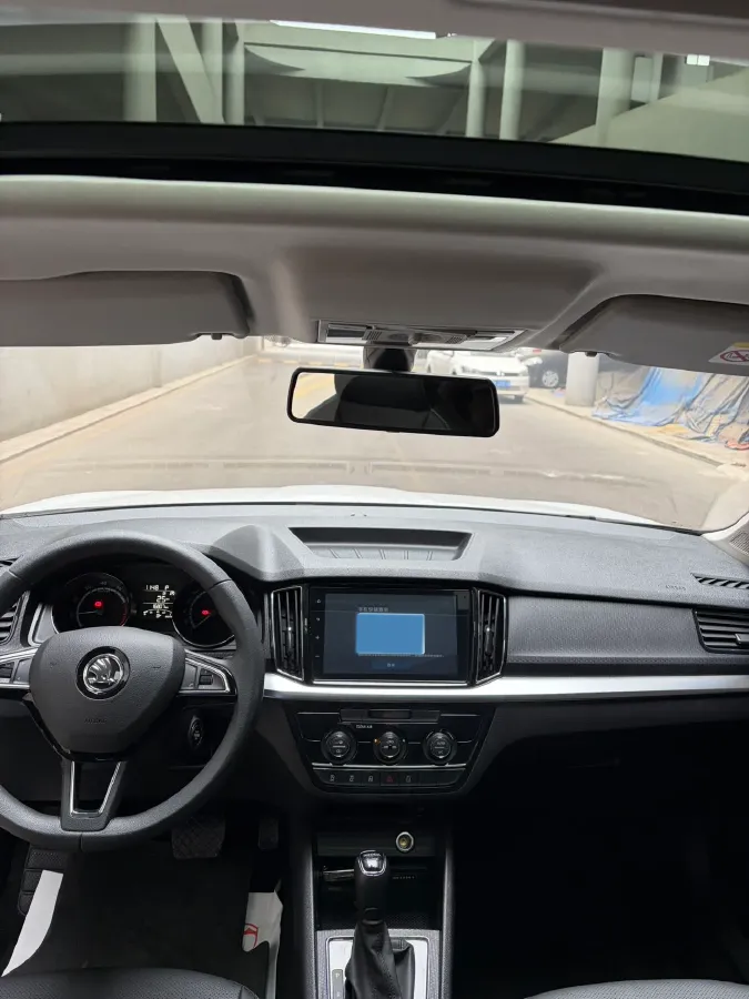 2023 Skoda Kamiq 1.5L 109HP L4 6AT,autocango,china used car exporter,china ev exporter,chinese used car exporter,chinese used ev exporter