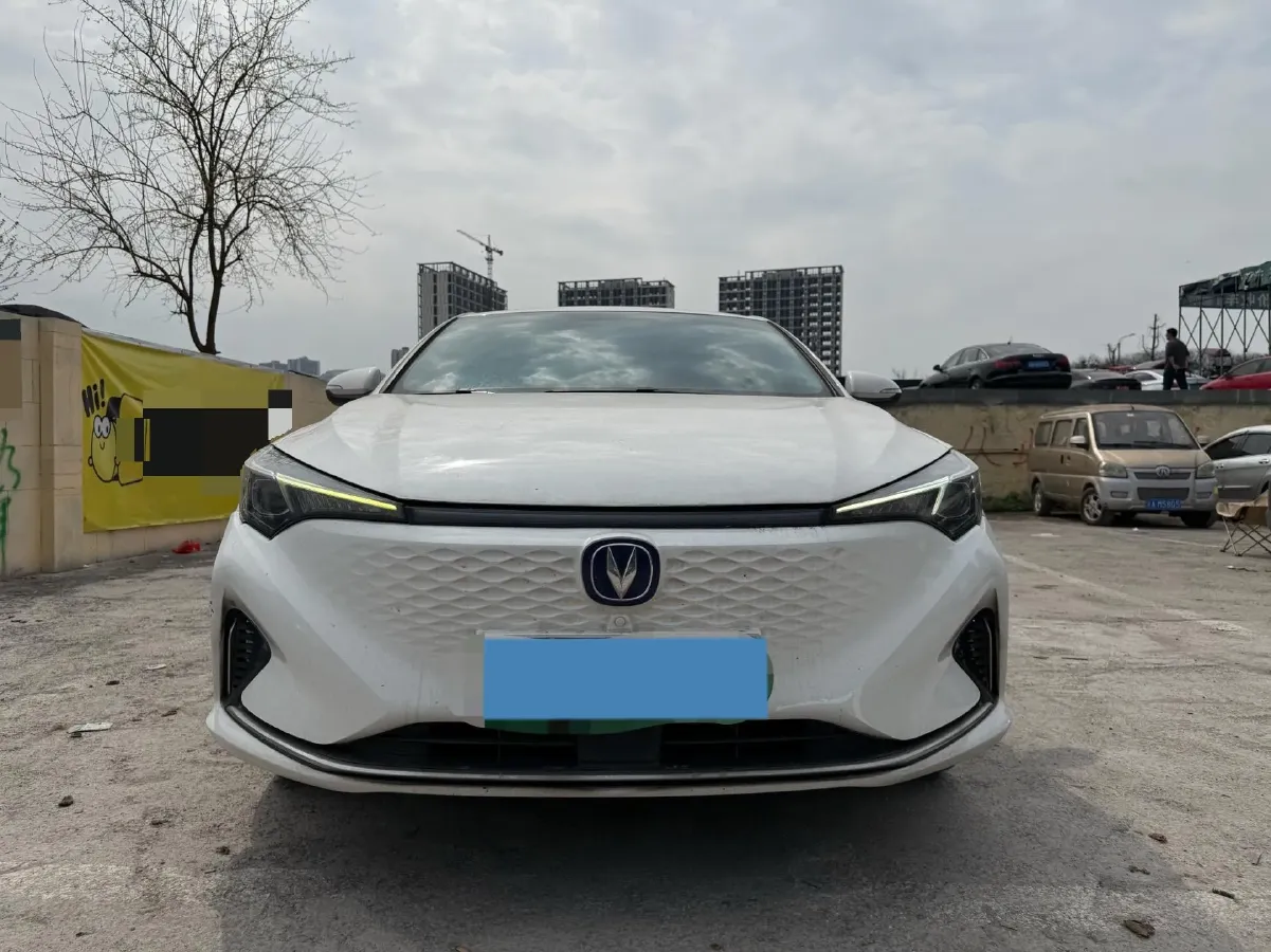 2020 Dongfeng RuiQi 6 BEV 67.09KWH,autocango,china used car exporter,china ev exporter,chinese used car exporter,chinese used ev exporter