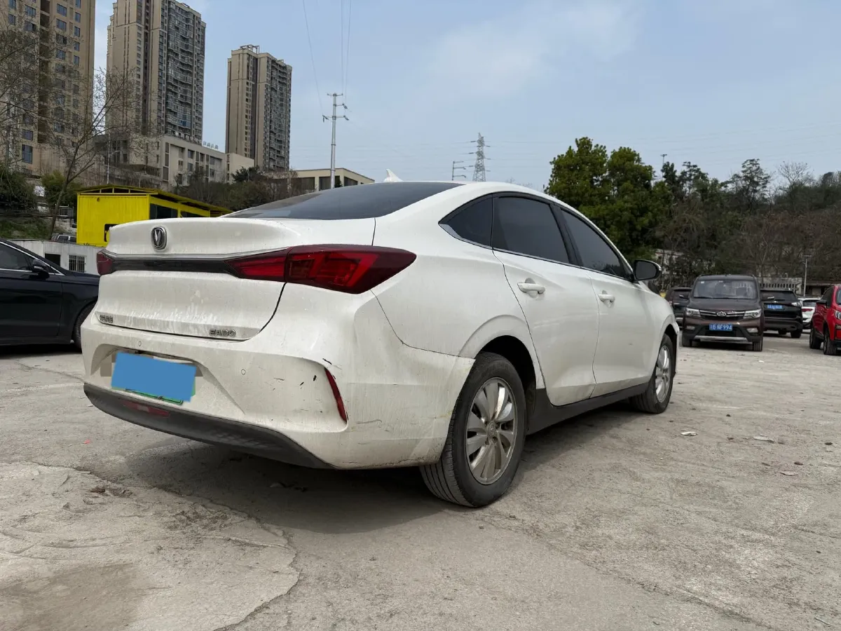 2020 Dongfeng RuiQi 6 BEV 67.09KWH,autocango,china used car exporter,china ev exporter,chinese used car exporter,chinese used ev exporter
